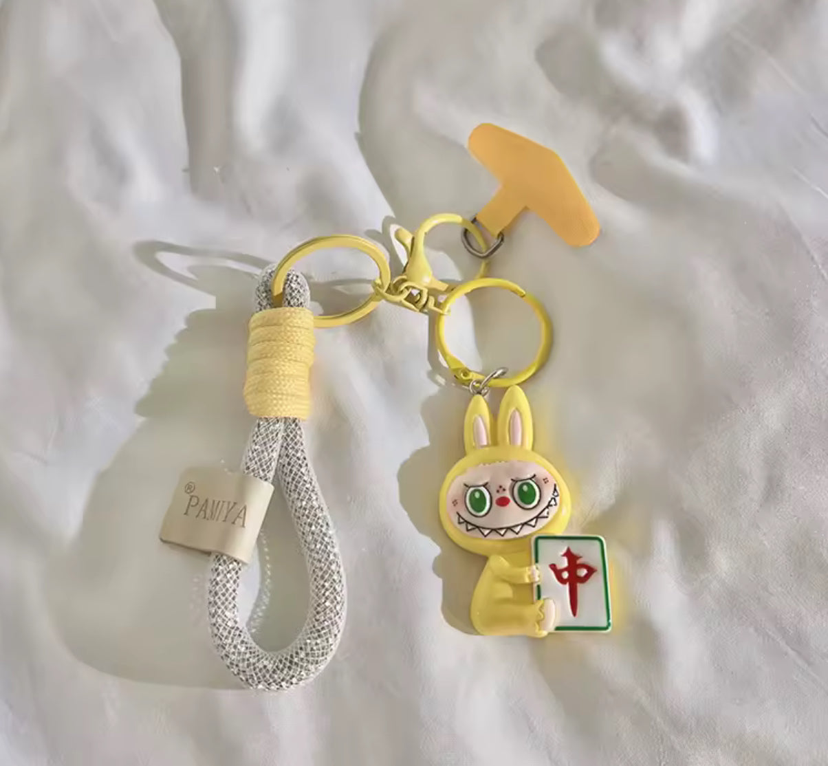 Labubu keychain-wrist Cellphone