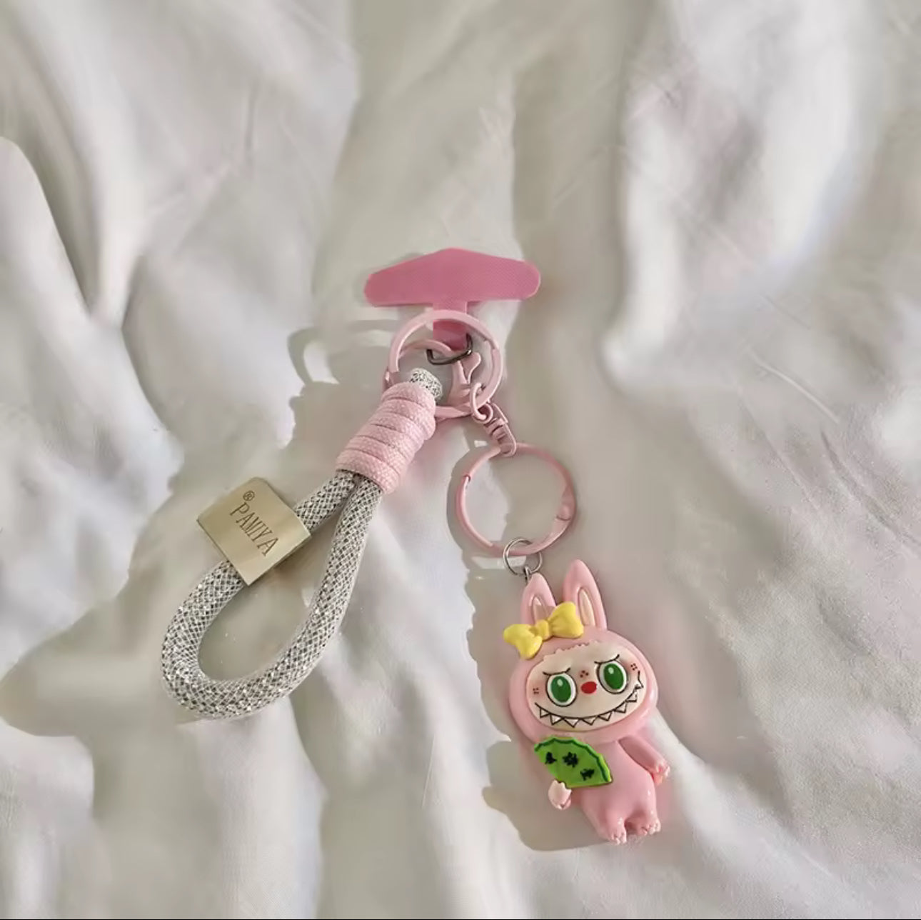 Labubu keychain-wrist Cellphone