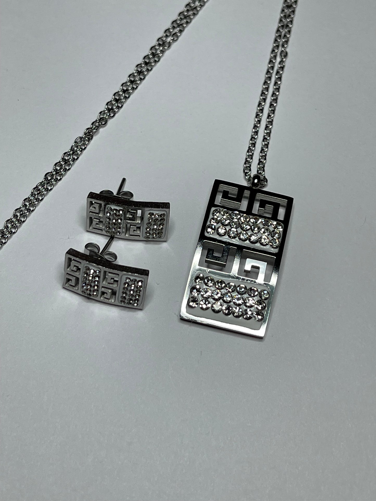 Anavi Set