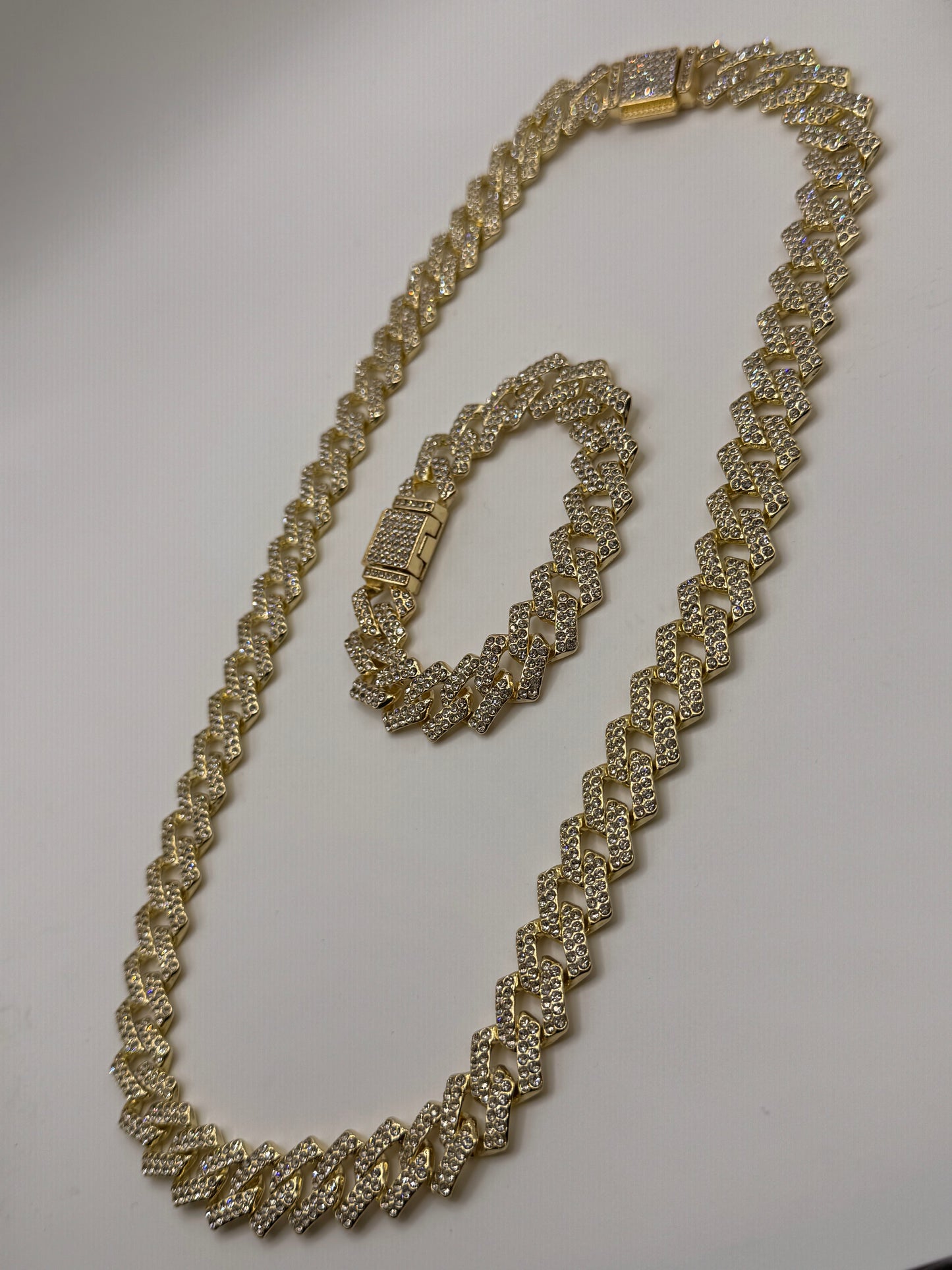 Royal Cuban Chain Set