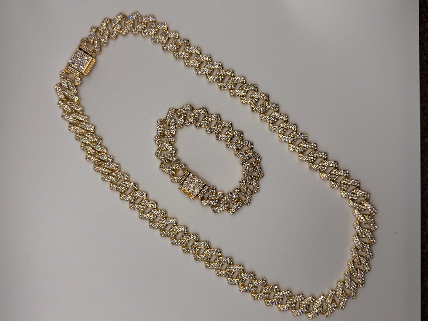 Royal Cuban Chain Set