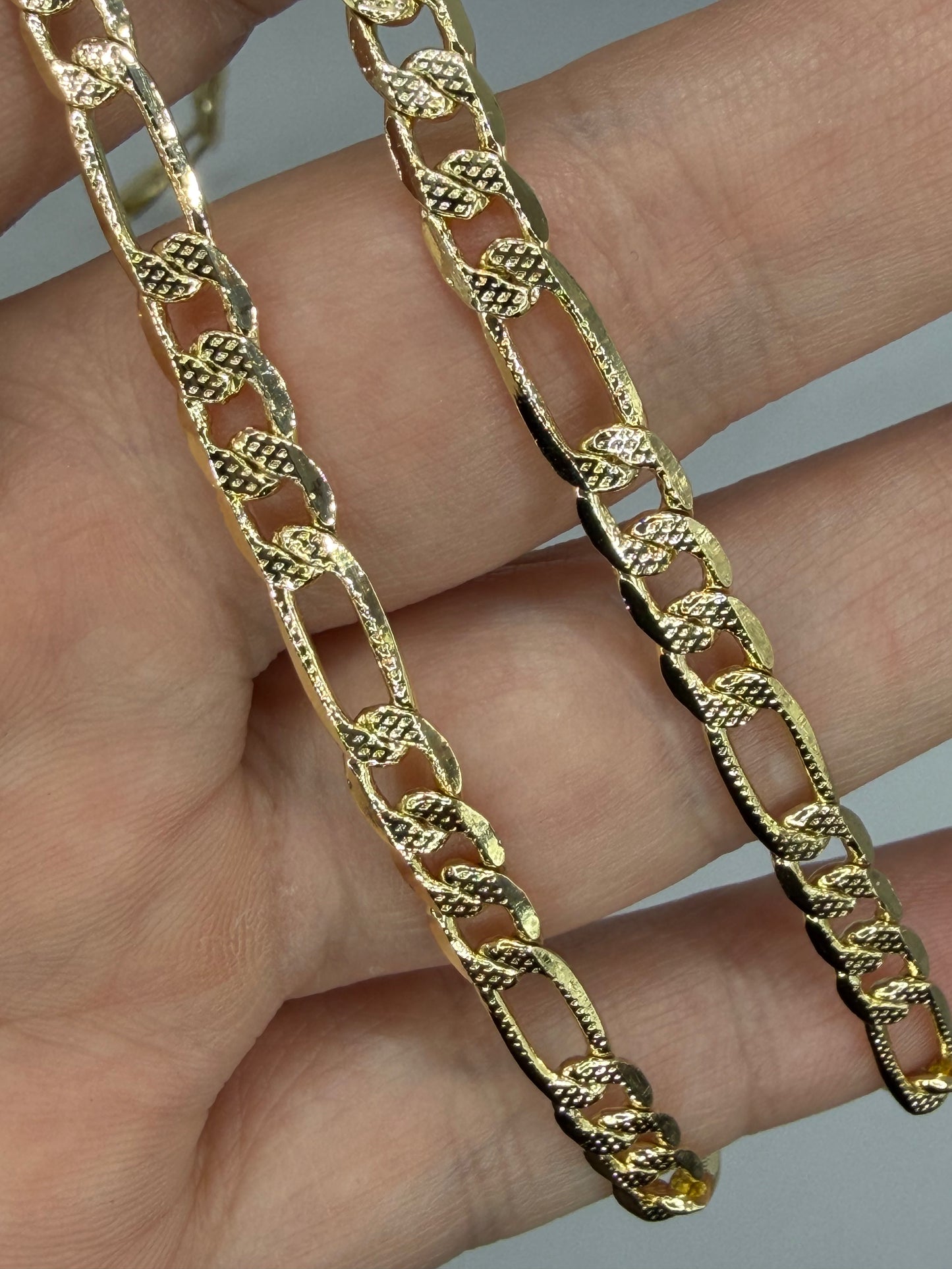 Lux Figaro Chain